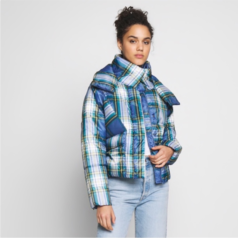 American Eagle Outfitters‎ Blue and Green Plaid Puffer Jacket